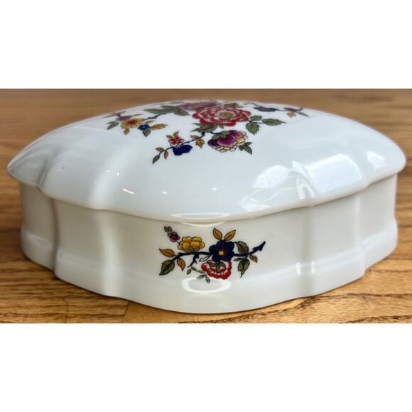 Limoges White Porcelain Jewelry Trinket Box Hand Painted Floral Collectible - Picture 2 of 11